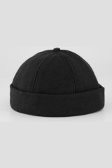 JP1880 798314 Docker cepure Melns