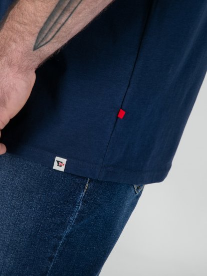 D555 Linton T-krekls ar Daudzkrāsainu Galvaskausa Apdruku Tumši Zils - T-krekli - T-krekli - 2XL-14XL