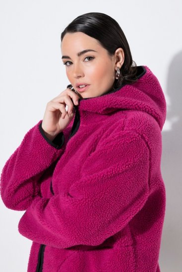 Ulla Popken 823371 Teddy jaka ar kapuci un stepētām kabatām Fuksija - Fleece apģērbs - 