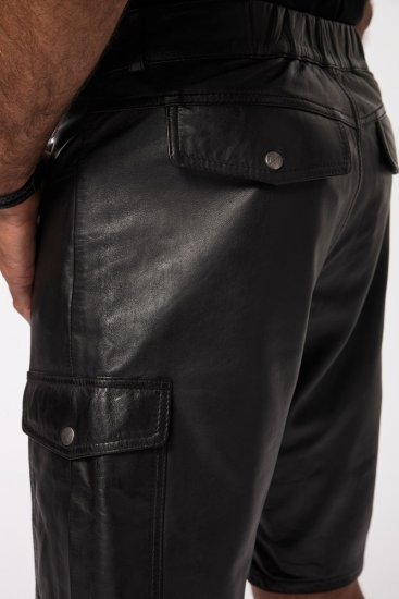 JP1880 Leather Shorts Cargo Pockets Lamb Nappa Leather Black - Šorti - Šorti - W40-W60