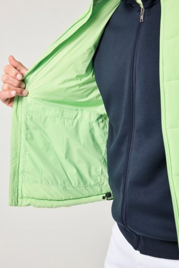 JP1880 845455 Stepēta stiepīga veste Pistāciju zaļš - Jakas & Lietus apģērbs - Jakas - 2XL-12XL