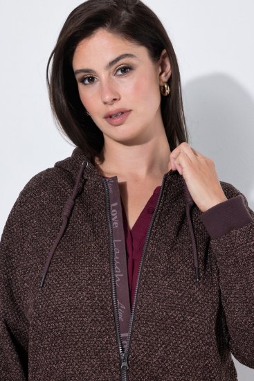 Ulla Popken 853577 Adīta flīsa jaka ar kapuci un apdruku Sarkankoka brūns - Fleece apģērbs - 