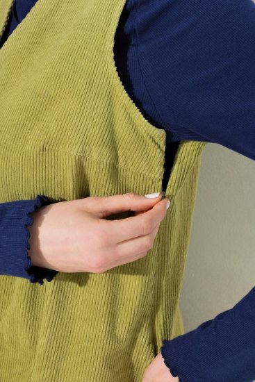Ulla Popken 853697 Velveta kleita bez piedurknēm ar kabatām Gaiši zaļš - Vasaras kleitas - Vasaras kleitas sievietēm lielos izmēros