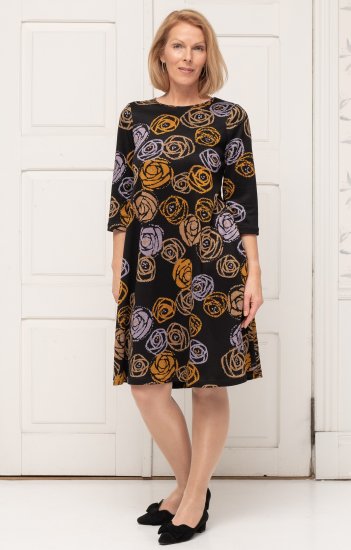 Scandinavian Caramel Flower Petals Dress Lavender and Orange - SIEVIEŠU APĢĒRBS 40-66 - 