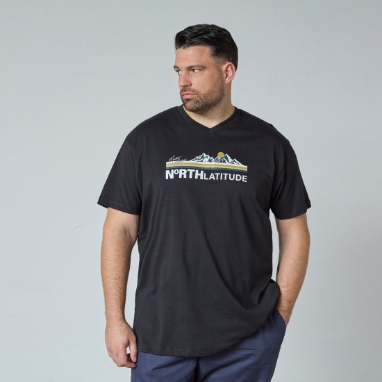 North Latitude Mountain T-Shirt V-Neck Melna - T-krekli - T-krekli - 2XL-14XL