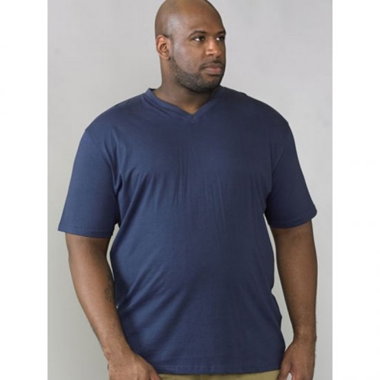 D555 Signature T-krekls ar V-veida Izgriezumu Tumši Zils - T-krekli - T-krekli - 2XL-14XL