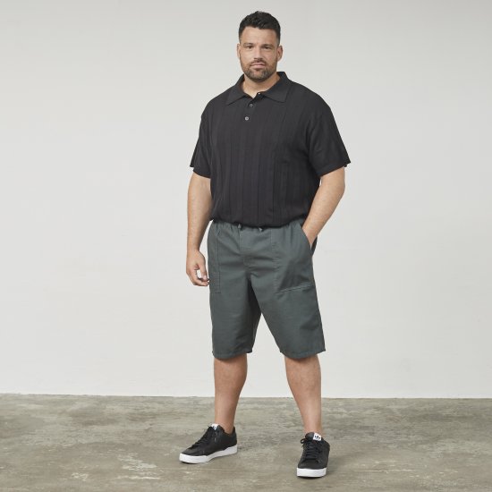 North Latitude 61336 Šorti Ar Ērtu Piegriezumu Tumši Putekļaini Zaļa - Šorti - Šorti - W40-W60