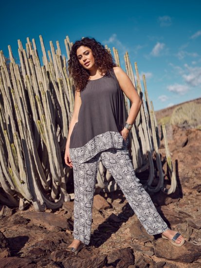 Ulla Popken Mosaic Print Elastic Waist Pants Black - Džinsi & Bikses Lielos Izmēros – Plus Size - 