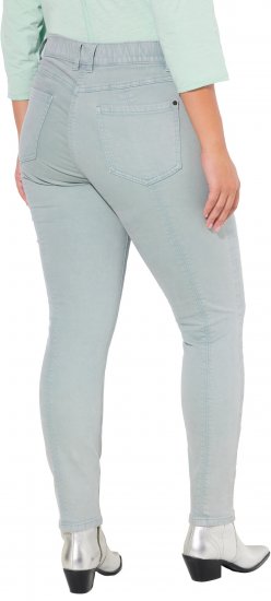 Ulla Popken Slim Leg Light Wash Jeans Light Moss Light Moss Green - Džinsi & Bikses Lielos Izmēros – Plus Size - 